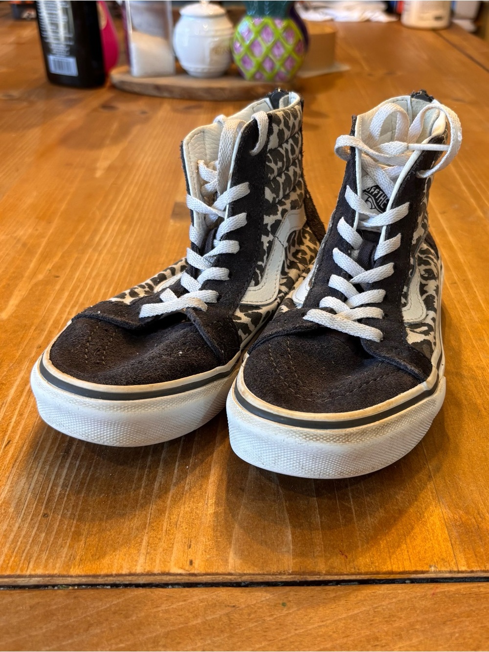 Vans youth girls Sk8-Hi leopard print suede high top sneakers black 1.5